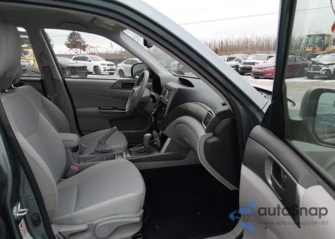 2012 Subaru Forester 2.5X из США, поврежденный, VIN JF2SHABCXCH435498